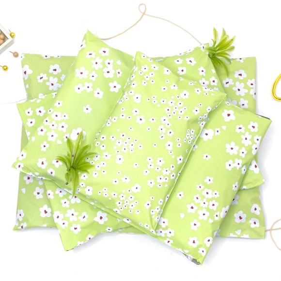 Wildflowers 6'x9" Poly Mailer Pack of 50 - Picture 3 of 4